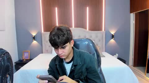 Tommy  online show from 09/09/25, 03:39