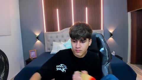 Tommy  online show from 09/17/25, 03:30