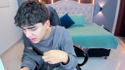 Tommy  online show from 03/01/26, 03:19