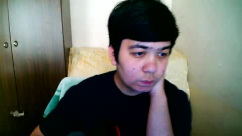 Snapshot of tommy99gg chatting on 05/19/26, 11:49 tommy99gg online show from 05/19/26, 11:49