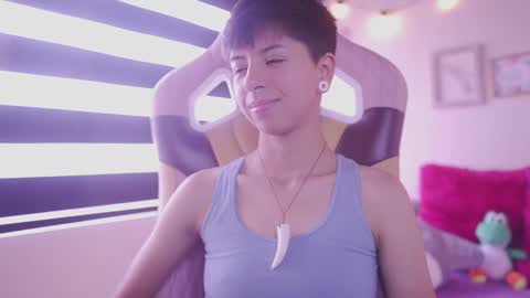 Blue  online show from 03/07/25, 04:22