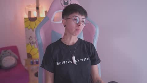 Blue  online show from 11/27/25, 07:05