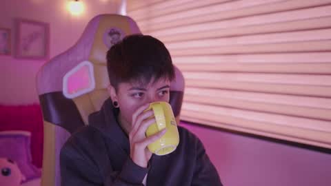 Blue  online show from 03/27/26, 01:22