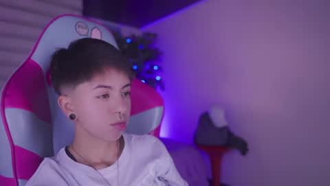 Blue  online show from 04/01/26, 01:28