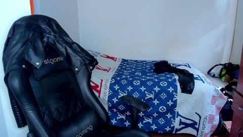 Twitter BreddTommy IG tommy bredd online show from 02/03/25, 09:50