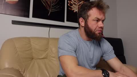 Snapshot of tommy_burnzzz chatting on 12/23/24, 02:56 tommy burnzzz online show from 12/23/24, 02:56