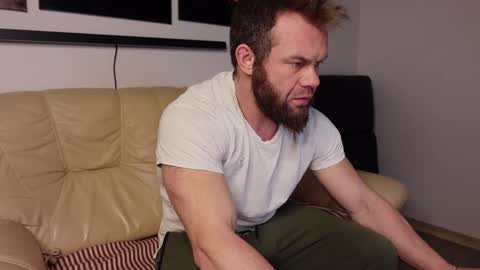 Snapshot of tommy_burnzzz chatting on 12/25/24, 01:20 tommy burnzzz online show from 12/25/24, 01:20