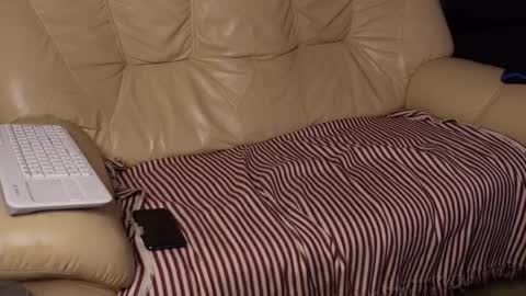 Snapshot of tommy_burnzzz chatting on 12/25/24, 04:22 tommy burnzzz online show from 12/25/24, 04:22