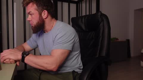 Snapshot of tommy_burnzzz chatting on 01/08/25, 02:46 tommy burnzzz online show from 01/08/25, 02:46