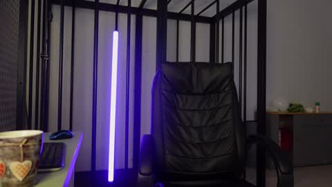 Snapshot of tommy_burnzzz chatting on 01/18/25, 07:38 tommy burnzzz online show from 01/18/25, 07:38