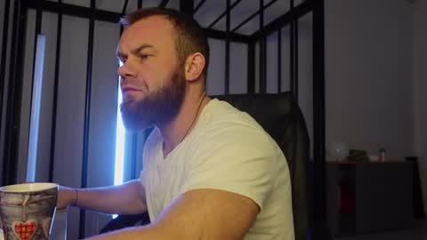 Snapshot of tommy_burnzzz chatting on 01/20/25, 02:43 tommy burnzzz online show from 01/20/25, 02:43