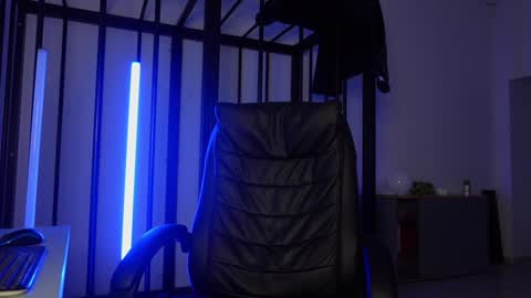 Snapshot of tommy_burnzzz chatting on 01/21/25, 08:41 tommy burnzzz online show from 01/21/25, 08:41