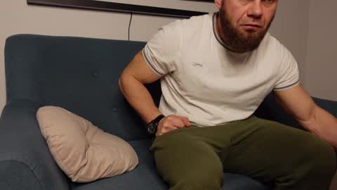 Snapshot of tommy_burnzzz chatting on 01/22/25, 02:37 tommy burnzzz online show from 01/22/25, 02:37