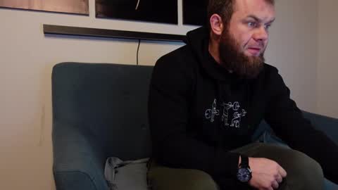 Snapshot of tommy_burnzzz chatting on 02/10/25, 02:52 tommy burnzzz online show from 02/10/25, 02:52