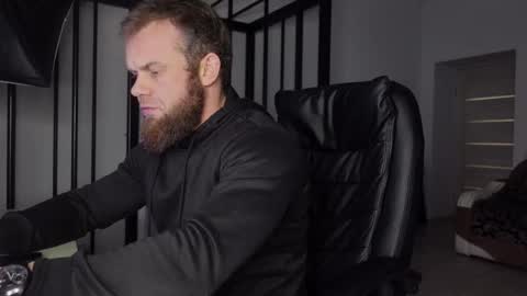 Snapshot of tommy_burnzzz chatting on 03/05/25, 04:24 tommy burnzzz online show from 03/05/25, 04:24