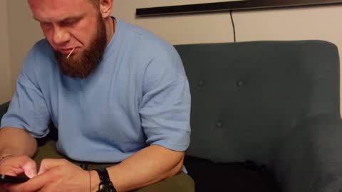 Snapshot of tommy_burnzzz chatting on 03/12/25, 05:28 tommy burnzzz online show from 03/12/25, 05:28