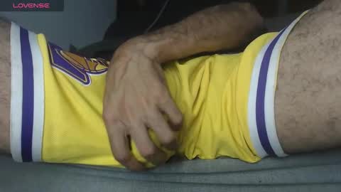 Snapshot of tommy_c0rtez chatting on 01/19/26, 02:43 Thomas online show from 01/19/26, 02:43