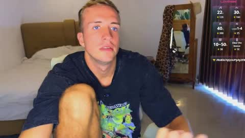 Snapshot of tommy_cumfinger chatting on 05/02/26, 12:26 Tommy online show from 05/02/26, 12:26