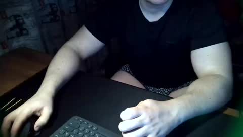 Tommi Li online show from 01/06/25, 08:18