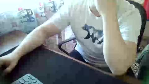 Tommi Li online show from 01/25/25, 09:04