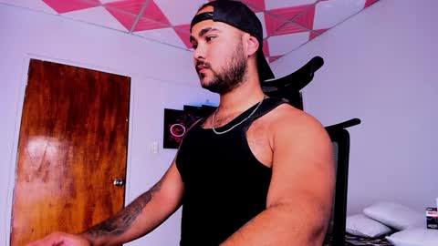 tommy_sccott online show from 01/19/25, 07:57