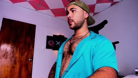 tommy_sccott online show from 01/27/25, 03:15