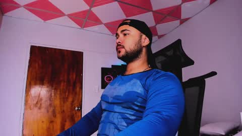 tommy_sccott online show from 02/09/25, 03:11