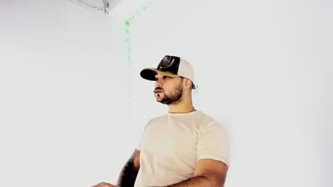 tommy_sccott online show from 09/17/25, 10:33