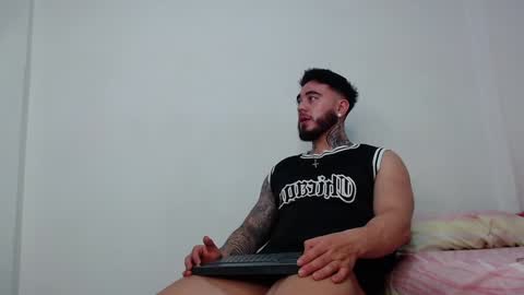 Snapshot of tommyblessd1 chatting on 12/16/24, 05:38 Steven online show from 12/16/24, 05:38