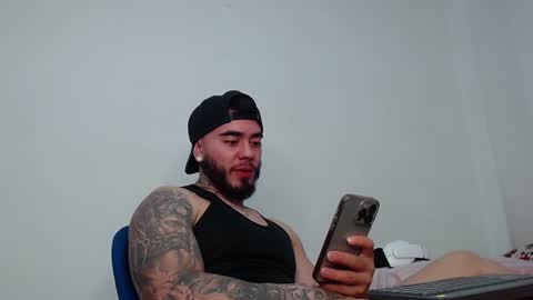 Snapshot of tommyblessd1 chatting on 12/17/24, 11:49 Steven online show from 12/17/24, 11:49