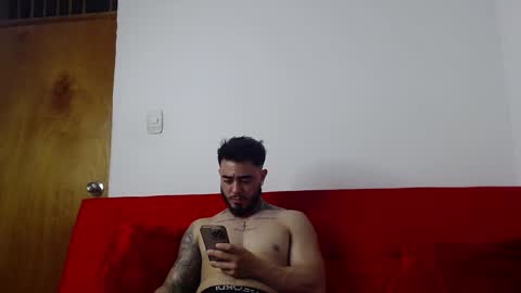 Snapshot of tommyblessd1 chatting on 01/15/25, 04:04 Steven online show from 01/15/25, 04:04