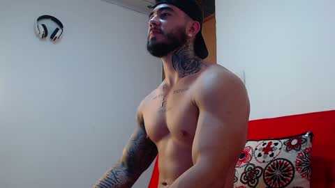 Snapshot of tommyblessd1 chatting on 02/01/25, 02:24 Steven online show from 02/01/25, 02:24