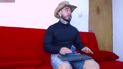 Snapshot of tommyblessd1 chatting on 09/14/25, 06:23 Steven online show from 09/14/25, 06:23