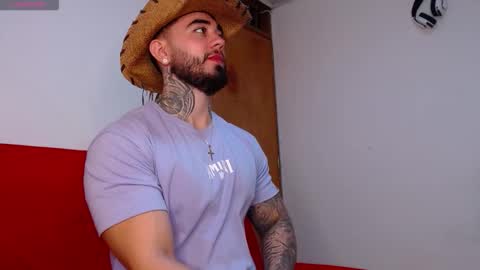 Snapshot of tommyblessd1 chatting on 11/07/25, 06:46 Steven online show from 11/07/25, 06:46