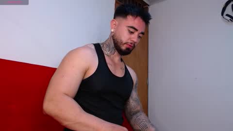 Snapshot of tommyblessd1 chatting on 11/11/25, 06:57 Steven online show from 11/11/25, 06:57