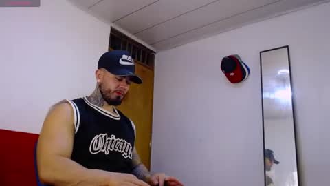 Snapshot of tommyblessd1 chatting on 06/11/26, 01:38 Steven online show from 06/11/26, 01:38