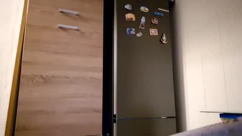 Tommy online show from 09/27/25, 04:56