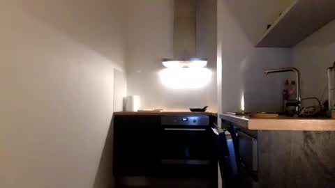 Thomas Fit online show from 03/04/25, 09:54