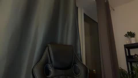 Thomas Fit online show from 11/24/25, 10:53