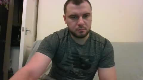 Snapshot of tommyy19901 chatting on 12/22/24, 07:21 tommyy19901 online show from 12/22/24, 07:21