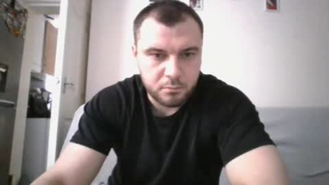 Snapshot of tommyy19901 chatting on 03/01/25, 04:33 tommyy19901 online show from 03/01/25, 04:33