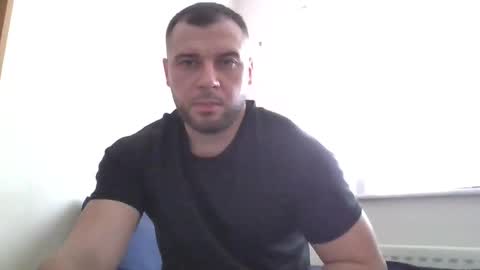 Snapshot of tommyy19901 chatting on 10/14/25, 01:12 tommyy19901 online show from 10/14/25, 01:12