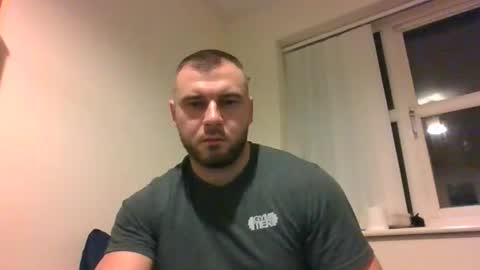 Snapshot of tommyy19901 chatting on 11/01/25, 06:32 tommyy19901 online show from 11/01/25, 06:32