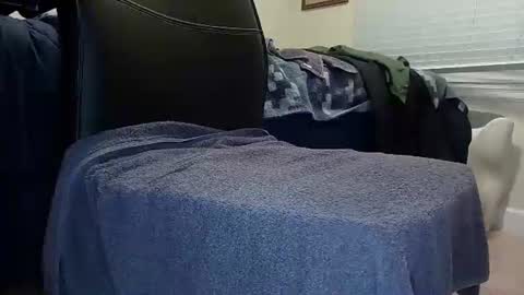 Thomas online show from 11/03/25, 02:02