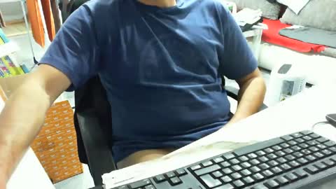 Tom online show from 10/04/25, 05:11