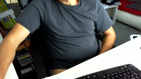 Tom online show from 10/13/25, 08:47