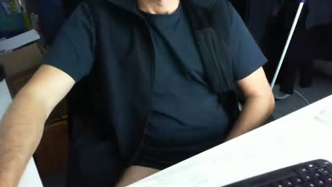 Tom online show from 11/24/25, 10:04