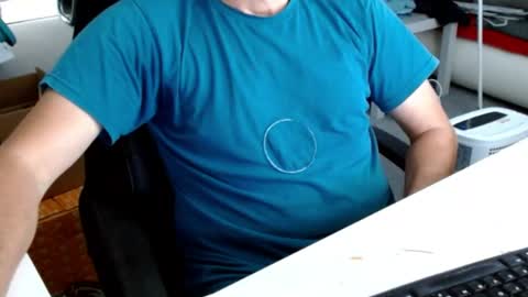 Tom online show from 07/11/26, 11:24