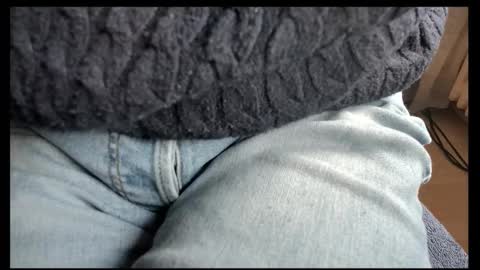 Tom online show from 10/30/25, 03:13