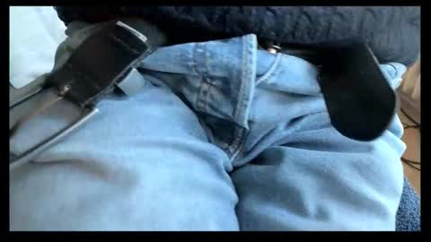 Tom online show from 11/26/25, 09:21